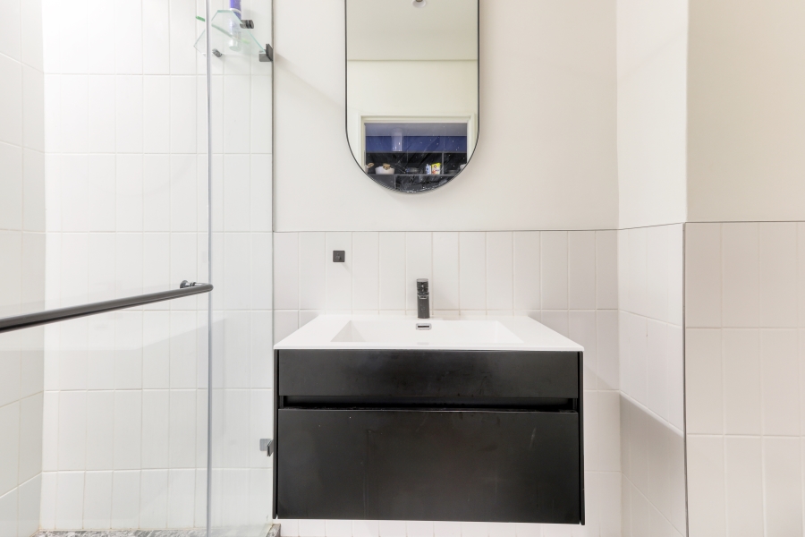 1 Bedroom Property for Sale in Sea Point Western Cape